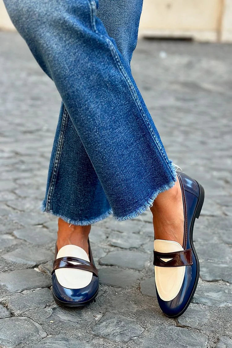 Ziri™ | Marinblå loafers med små klackar
