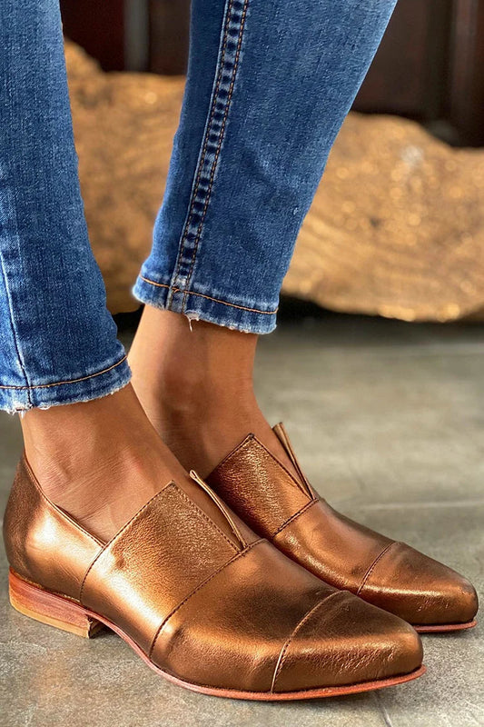 Elsi™ | Snygga loafers med spetsig tå och V-spår