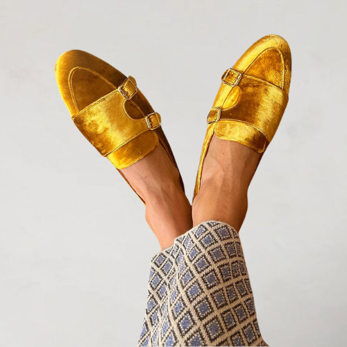 Sari™ | Trendiga gula loafers med spänne